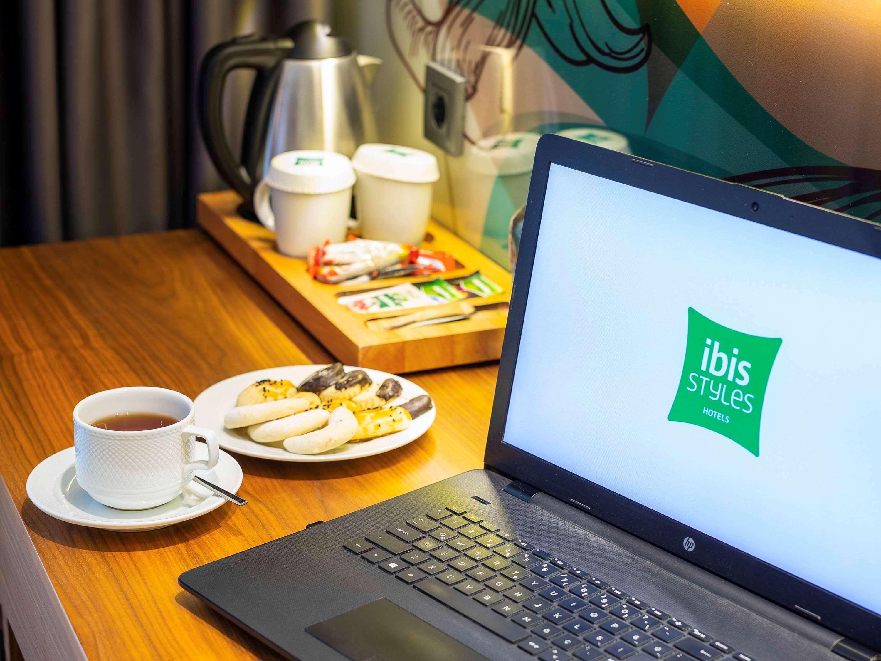 Ibis Styles Istanbul Atasehir Hotel Bagian luar foto